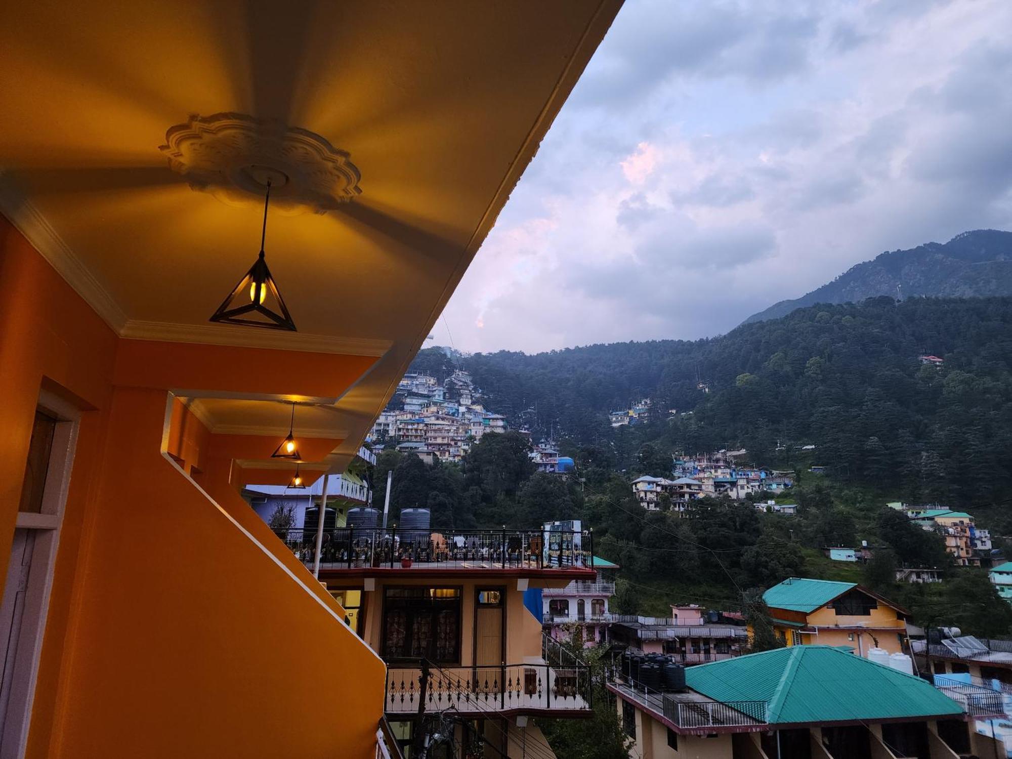 دارامشالا The Bougainvillea, Mcleodganj المظهر الخارجي الصورة