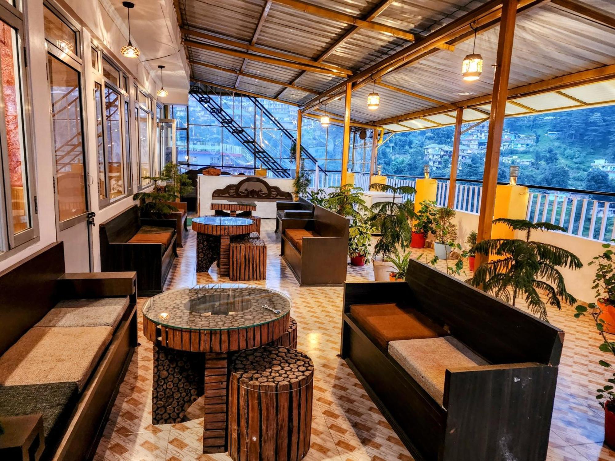دارامشالا The Bougainvillea, Mcleodganj المظهر الخارجي الصورة